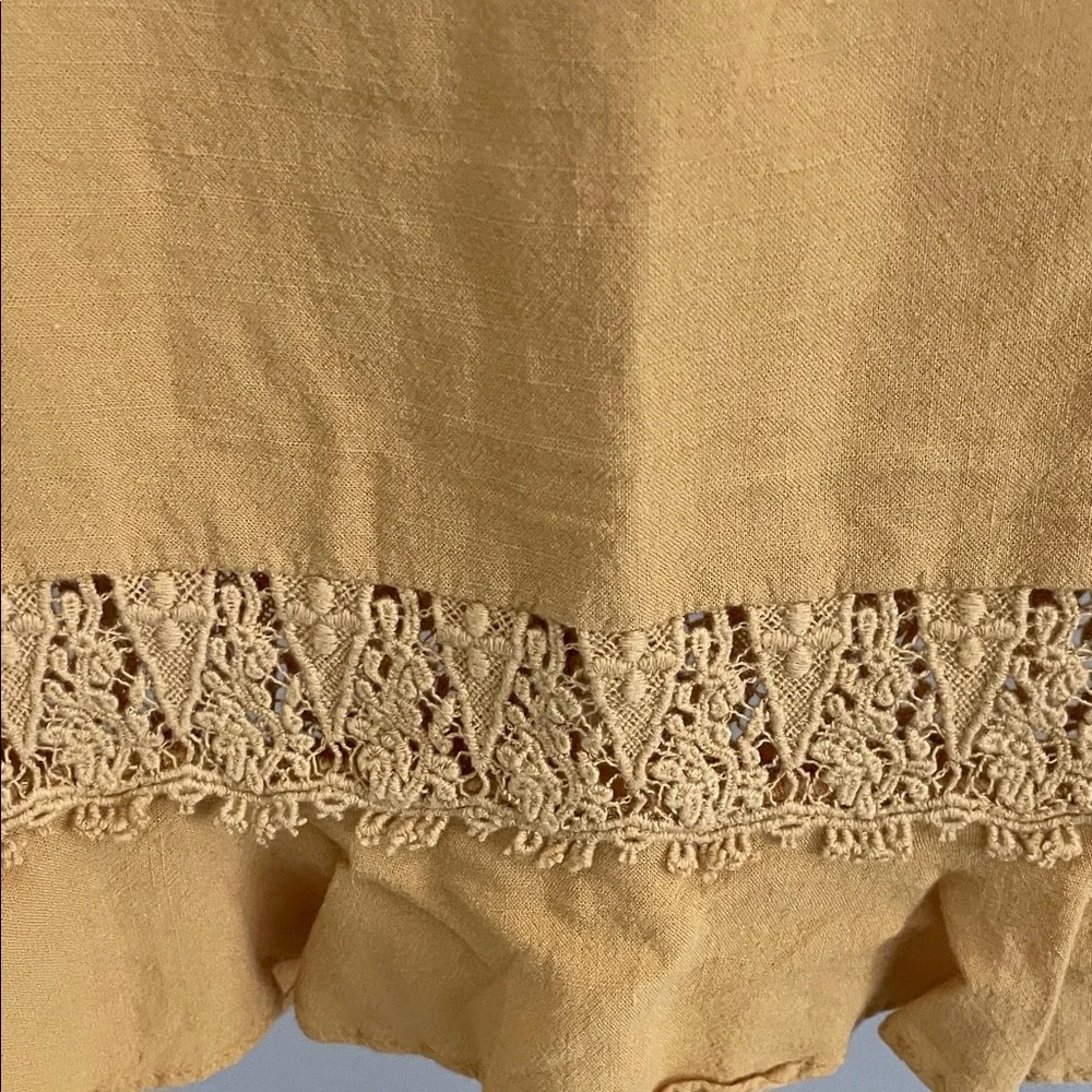 Heartloom Golden Lace Blouse - Picture 7 of 9